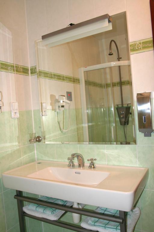 Camping Oase Praha Zlatníky Quarto foto
