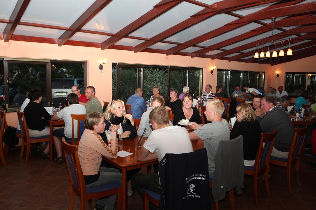Camping Oase Praha Zlatníky Exterior foto