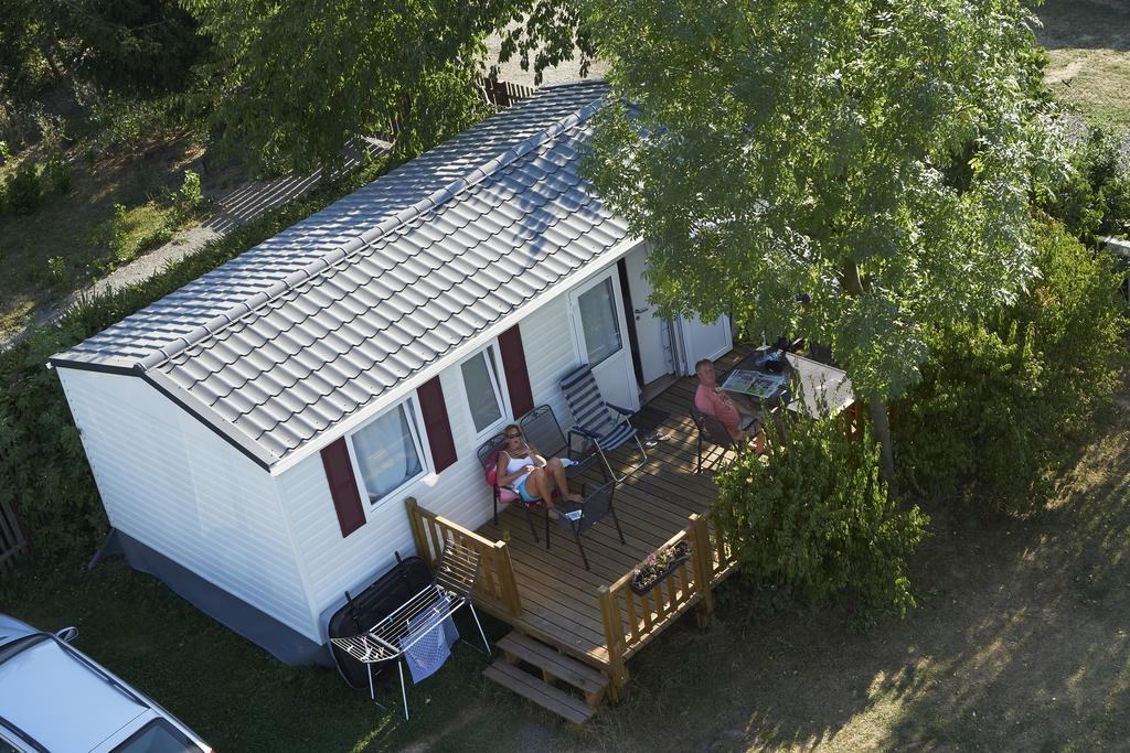 Camping Oase Praha Zlatníky Exterior foto