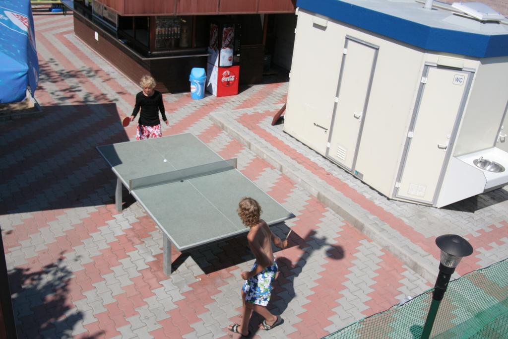 Camping Oase Praha Zlatníky Exterior foto